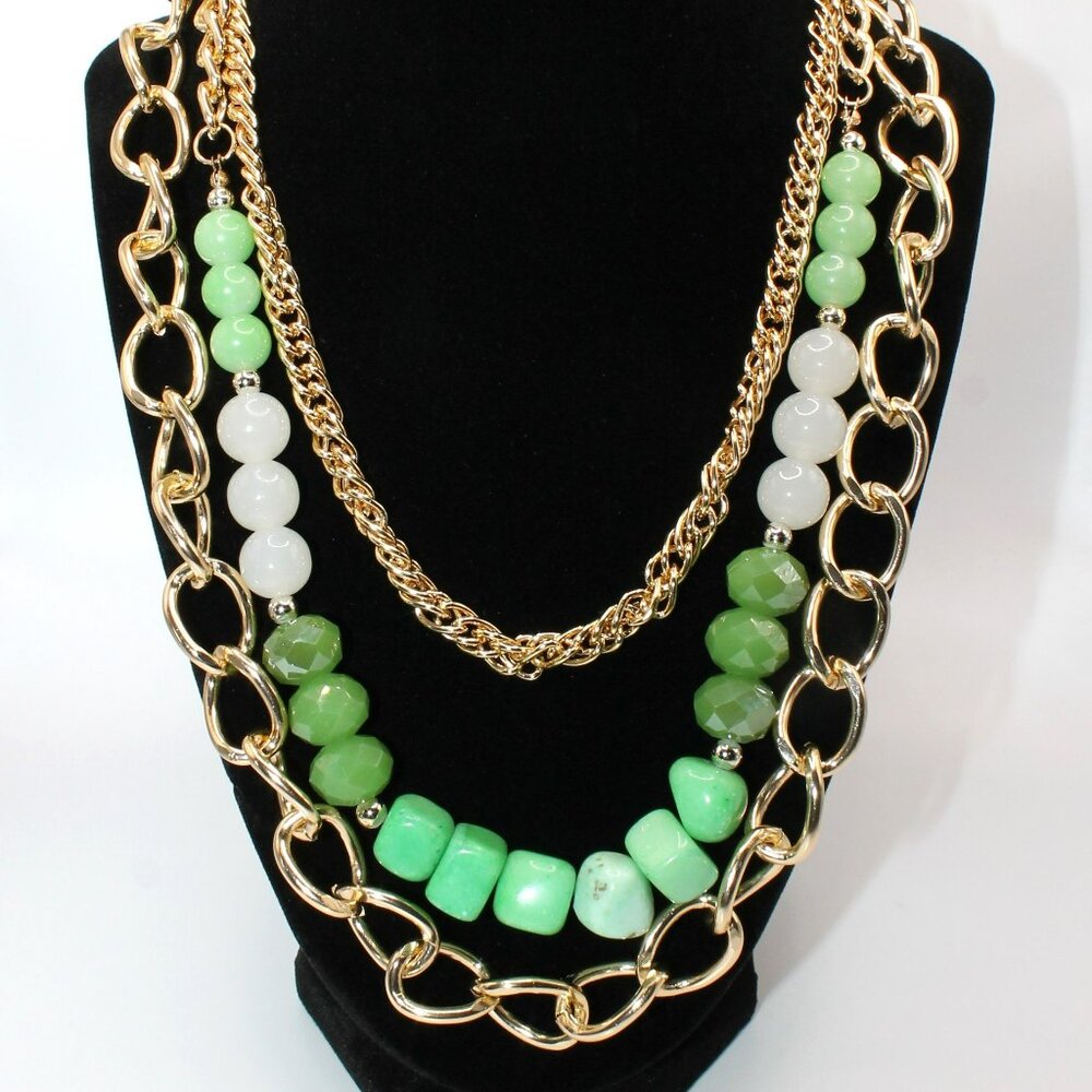 J Creative Green And White Glass Beads Themed Necklace